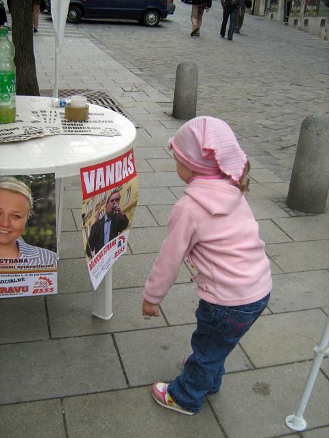 Myslím extrémně. Patřím k většině...