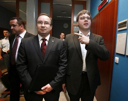 Kauza Mazel: Znalec na extremismus inkasuje statisíce